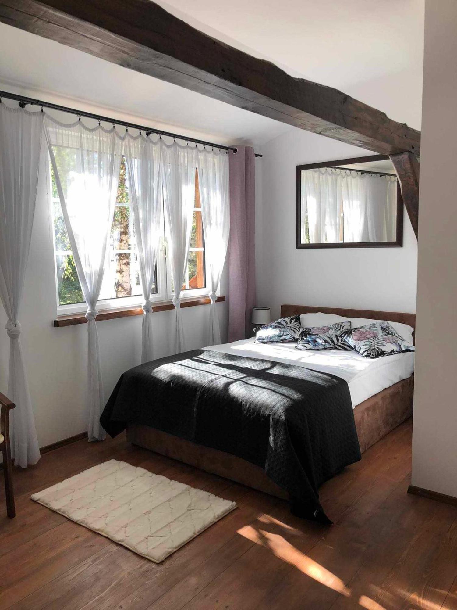 Ostoja Sawica Apartment