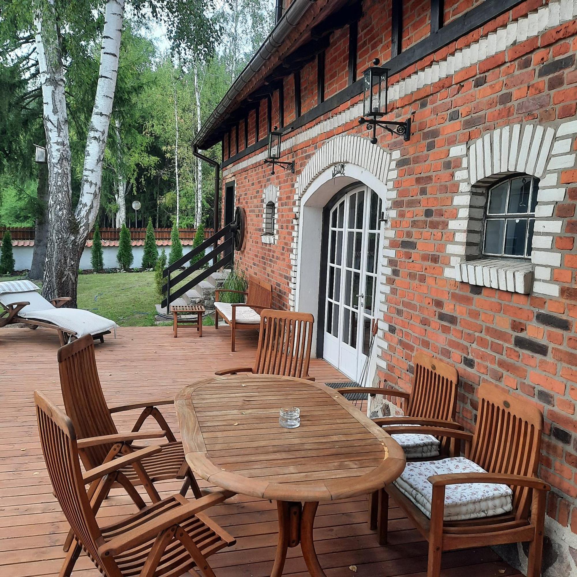 Ostoja Sawica Apartment *